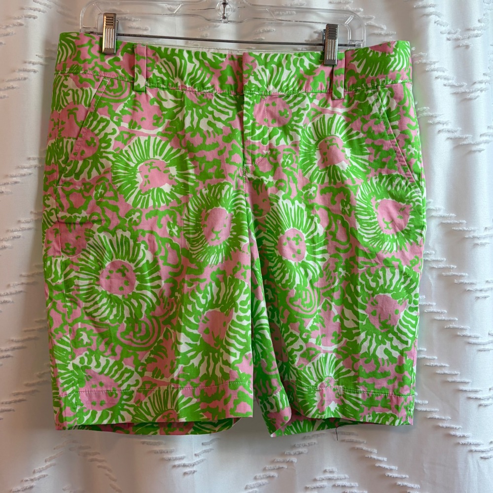 Lilly Pulitzer Chipper Shorts Womens 10 Pink Green Lion Head Floral Print Cotton